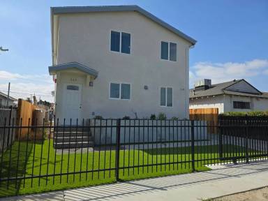 Main picture of 204 W 90th St