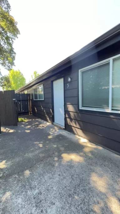 Main picture of 1139 Morrow Rd