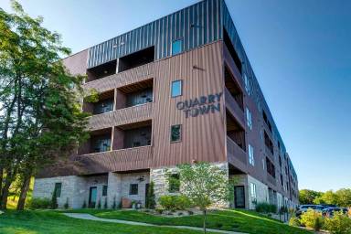 Main picture of 4006 S Lone Pine Ave