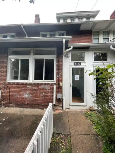 Main picture of 5467 Bartlett St