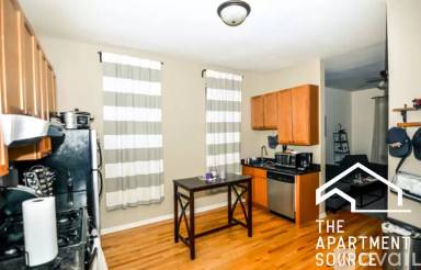 Main picture of 2529 N Ashland Ave