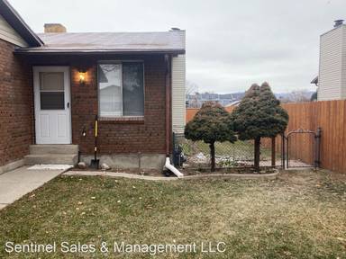Main picture of 535 E Acoma Rd