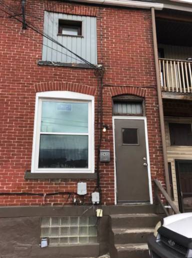 Main picture of 2423 Wrights Way