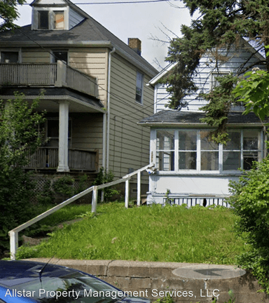 Main picture of 3068 W 105th St