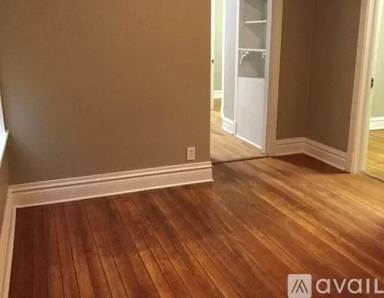 Main picture of 1841 N Hermitage