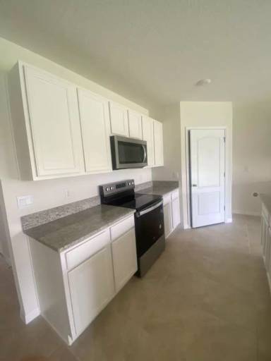 Main picture of 2000 Carnostie Rd