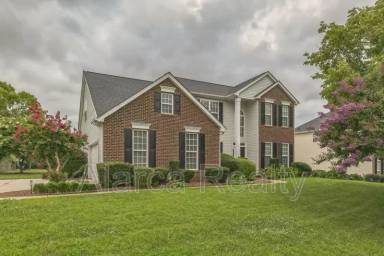 Main picture of 1408 Crestgate Dr