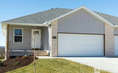 Main picture of 905 Brooks Ave