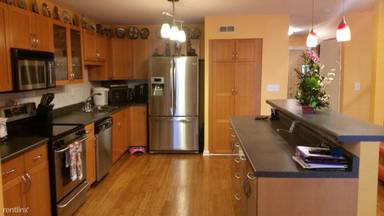 Main picture of 878 Swan Ln