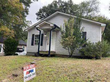 Main picture of 148 Madison Ave NE