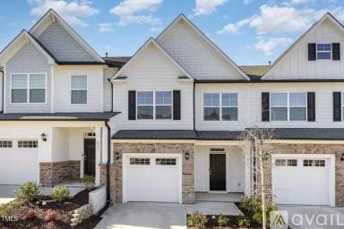 Main picture of 215 Marbella Grove Ct
