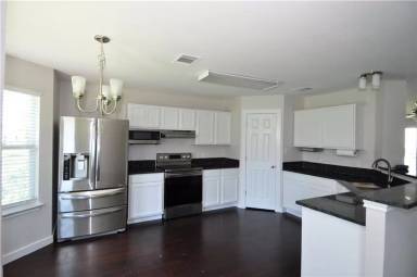 Main picture of 18201 Gallant St