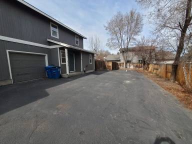 Main picture of 2141 SW Quartz Ave