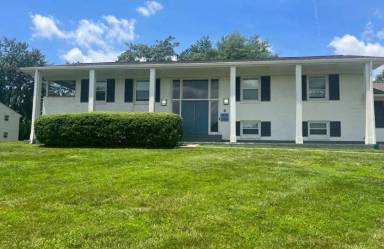 Main picture of 6100 Ledgewood Pkwy