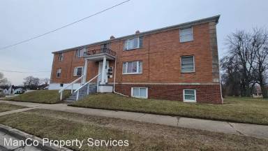 Main picture of 818 Cherry Dr