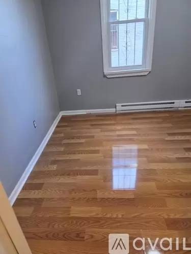 Main picture of 676 Grove St