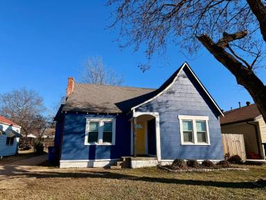 Main picture of 1135 S Quebec Ave