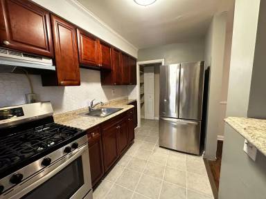 Main picture of 7125 E Baltimore St