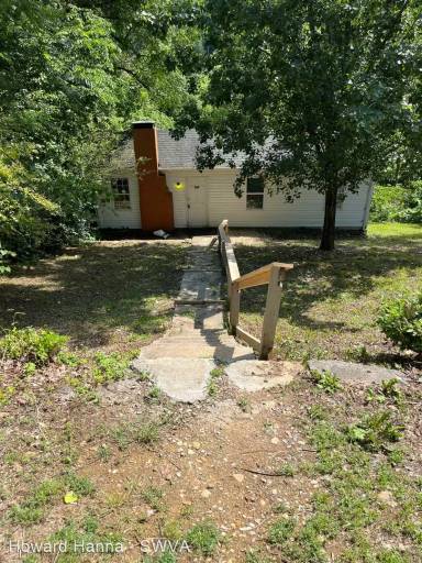 Main picture of 1523 Buena Vista Blvd SE