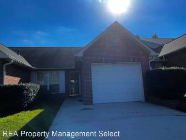 Main picture of 8512 Constance Way