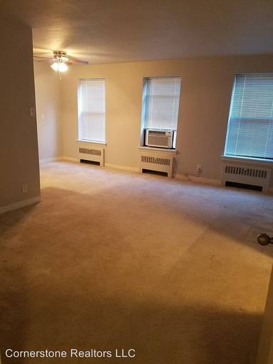 Main picture of Oak Park Apartments