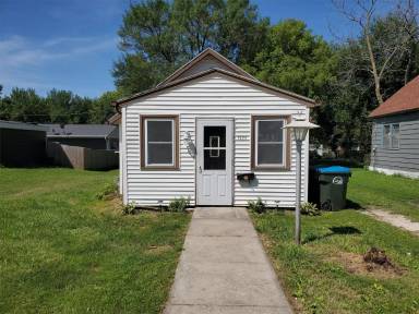 Main picture of 1310 S 26th St