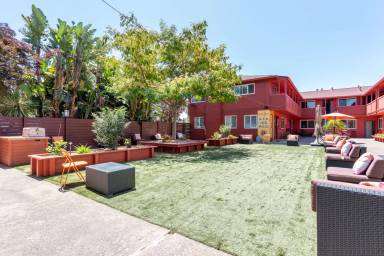Main picture of 1375 Civic Center Dr
