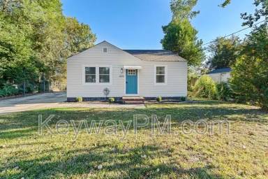 Main picture of 2014 Lanier Dr