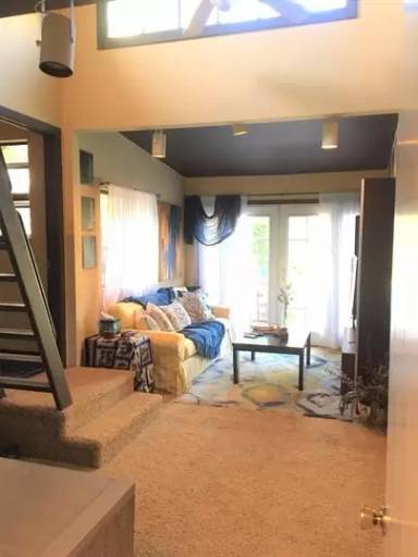 Main picture of 19221 Linnet St