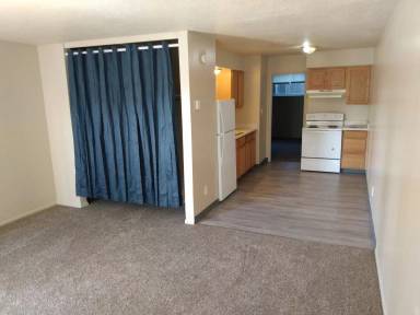 Main picture of 220 N 4th St
