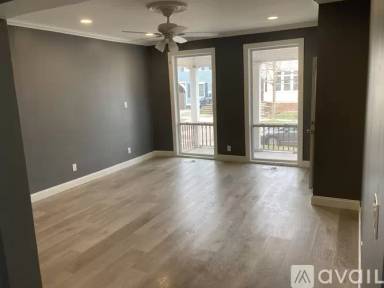 Main picture of 36 Mariner St
