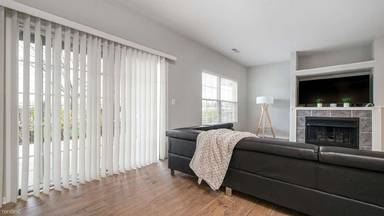 Main picture of 1738 White Oak Trl