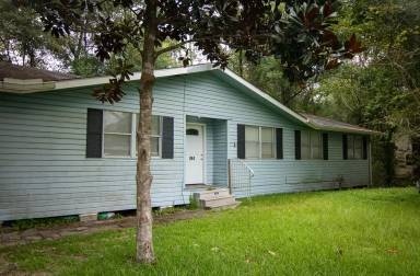 Main picture of 964 Theriot Rd