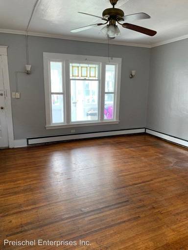 Main picture of 124 Ludington St