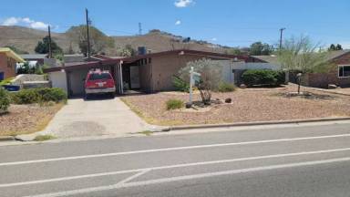 Main picture of 4216 N Stanton St
