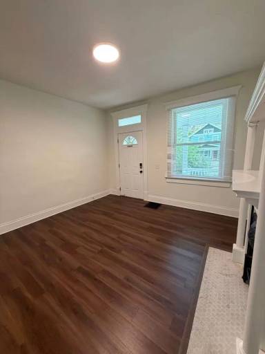 Main picture of 51 W Duncan St