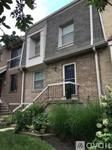 Main picture of 1756 Dogwood Dr