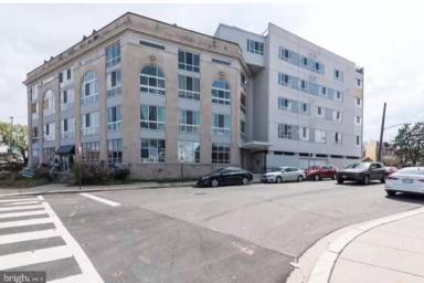 Main picture of 5885 Colorado Ave NW