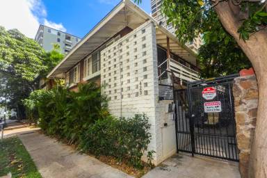 Main picture of 423 Kaiolu St