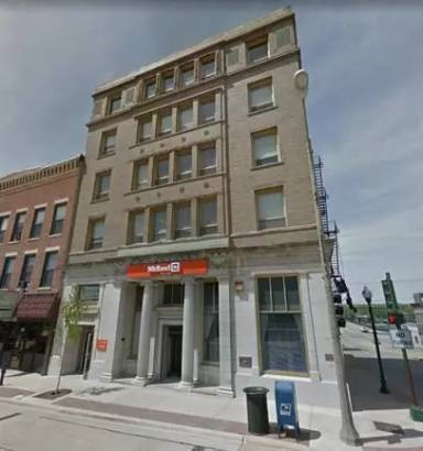 Main picture of 101 W 1st St