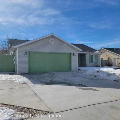 Main picture of 501 W 2050 N