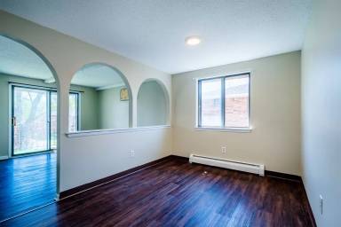 Main picture of 194 Mead St