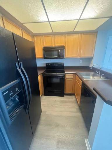 Main picture of 714 Executive Center Dr