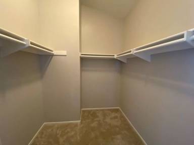 Main picture of 33162 Parown Dr