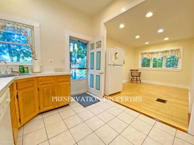 Main picture of 76 Highland Ave