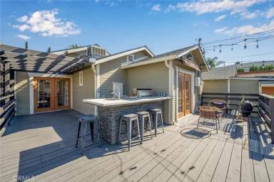 Main picture of 737 Molino Ave