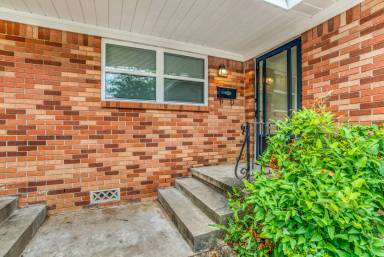 Main picture of 3 Garfield Cir