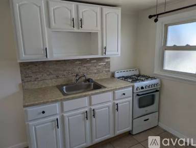 Main picture of 139 Foster Ave