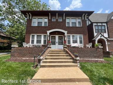 Main picture of 400 S Hanley Rd