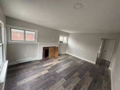 Main picture of 15221 Couzens Ave